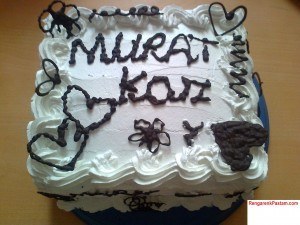 Murat'ın doğum günü pastası